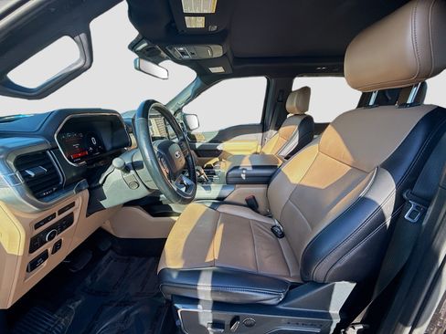 Used 2021 Ford F150 Lariat w/ Equipment Group 502A High image 18