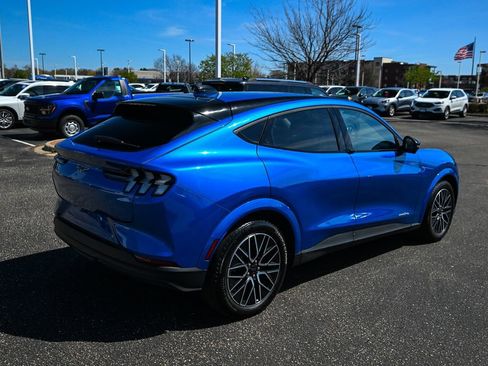 Used 2025 Ford Mustang Mach-E Premium AWD/4WD image 5