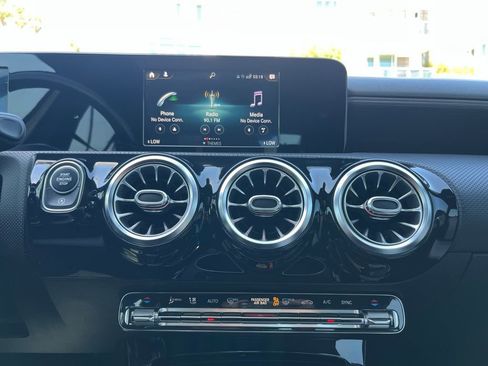 Used 2019 Mercedes-Benz A 220 image 18