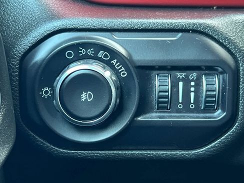 Used 2018 Jeep Wrangler Unlimited Rubicon AWD/4WD image 30