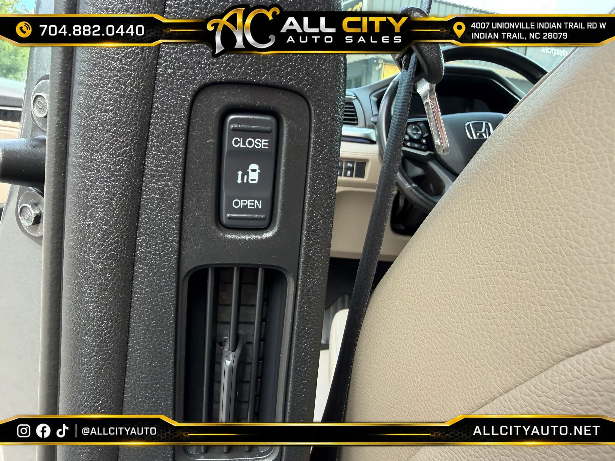 Used 2018 Honda Odyssey Elite image 46