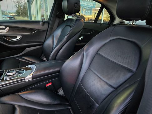 Used 2017 Mercedes-Benz C 300 4MATIC Sedan image 28