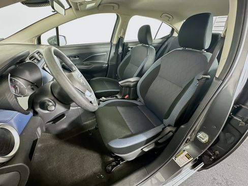 Used 2025 Nissan Versa SV FWD image 13