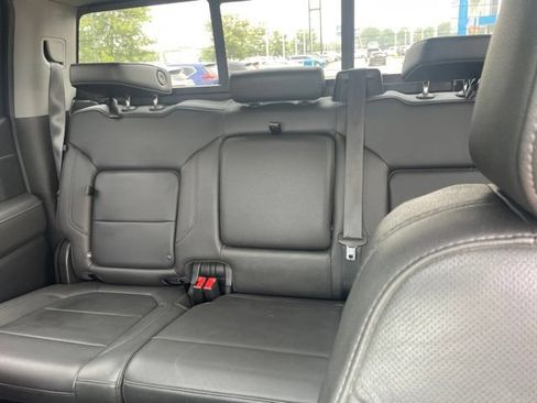 Used 2021 Chevrolet Silverado 1500 LTZ AWD/4WD image 11