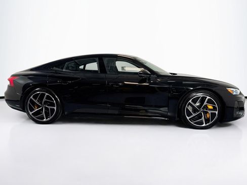 Used 2023 Audi RS e-tron GT w/ Carbon Performance Package AWD/4WD image 4