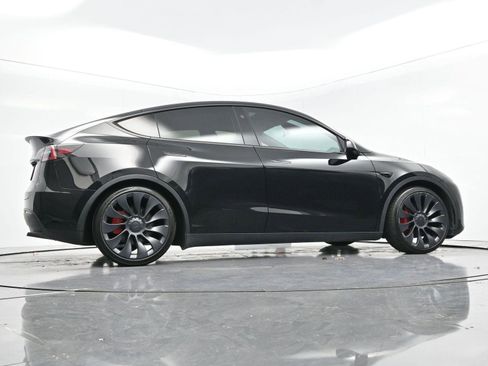 Used 2024 Tesla Model Y Performance image 43