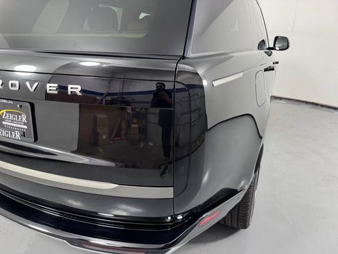 Used 2024 Land Rover Range Rover SE AWD/4WD image 7