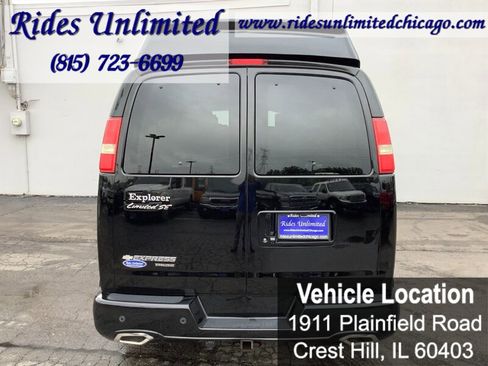 Used 2015 Chevrolet Express 2500 Extended RWD image 6