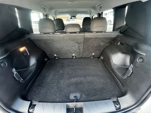 Used 2018 Jeep Renegade Sport w/ Power & Air Group image 11