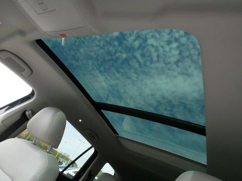 Certified 2022 Volkswagen Atlas SEL Premium AWD/4WD image 34