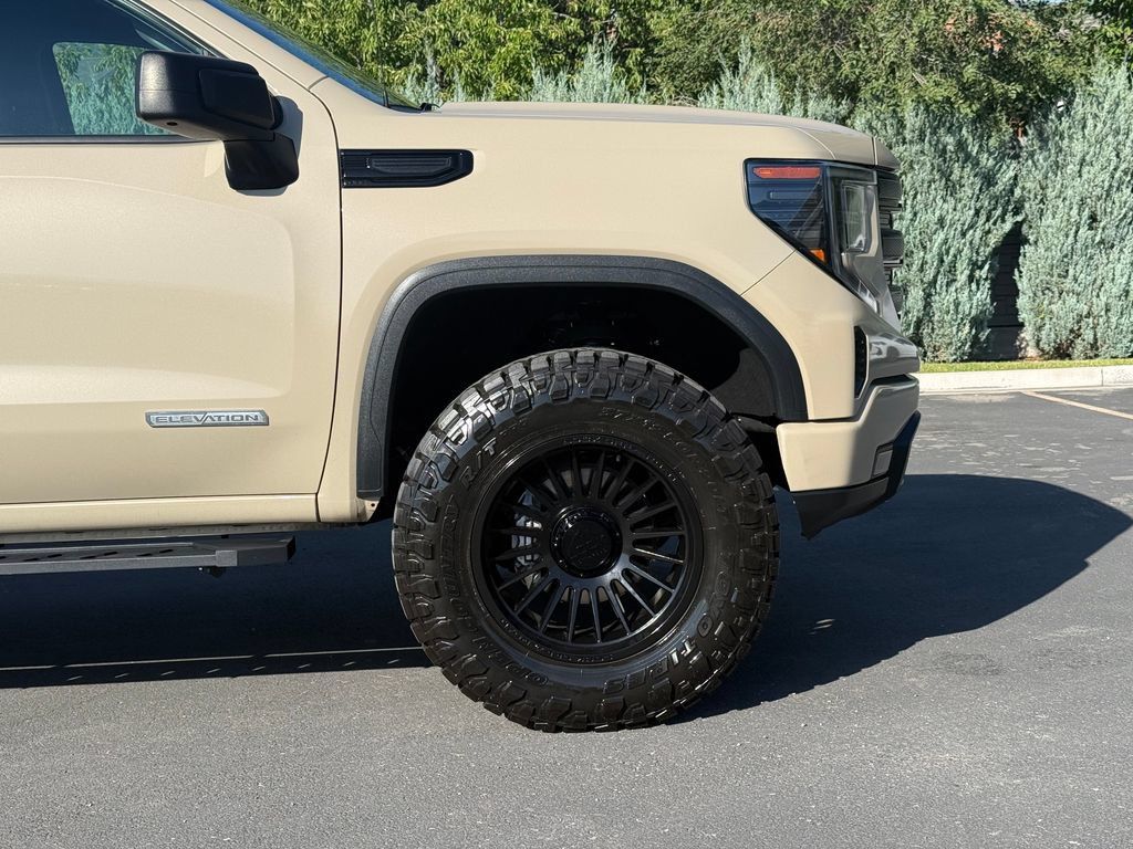 Used 2023 GMC Sierra 1500 Elevation AWD/4WD image 6