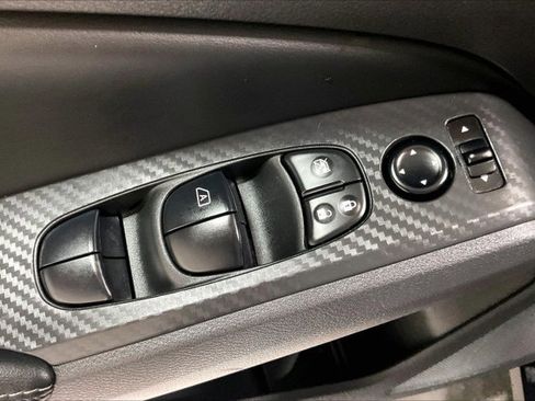 Used 2025 Nissan Altima 2.5 SV image 39