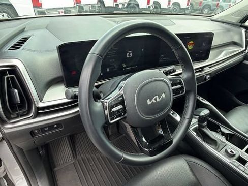 Used 2025 Kia Sorento EX w/ Panoramic Sunroof Package AWD/4WD image 31
