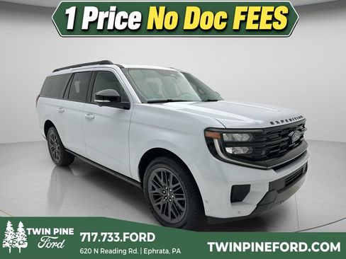 Used 2025 Ford Expedition Max Platinum w/ Stealth Performance Package AWD/4WD image 1