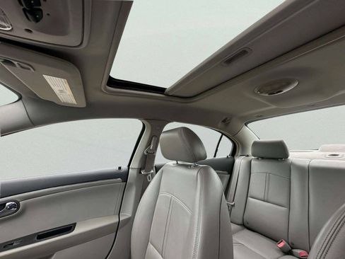 Used 2007 Saturn Aura XR w/ Premium Trim Pkg FWD image 33