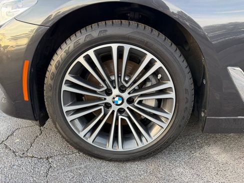 Used 2019 BMW 530i xDrive image 8