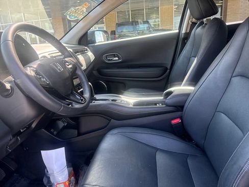 Used 2022 Honda HR-V EX-L image 8