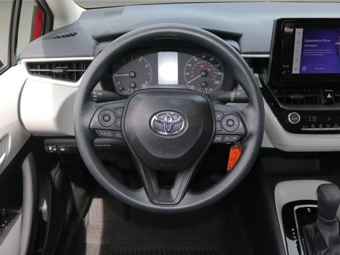 Certified 2025 Toyota Corolla LE FWD image 15