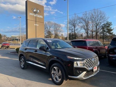 Used 2022 Hyundai Santa Fe SEL image 2