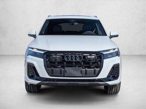 Certified 2025 Audi Q7 Premium w/ Convenience Plus Package image 2