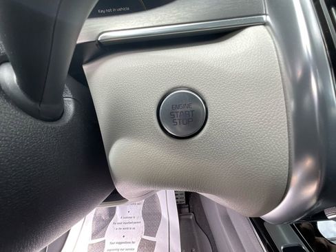 Certified 2023 Kia Sorento SX Prestige w/ Panoramic Sunroof Package AWD/4WD image 29