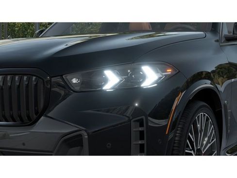 New 2026 BMW X5 sDrive40i image 6