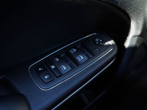 Used 2022 Dodge Charger SXT w/ Leather Interior Group RWD image 28