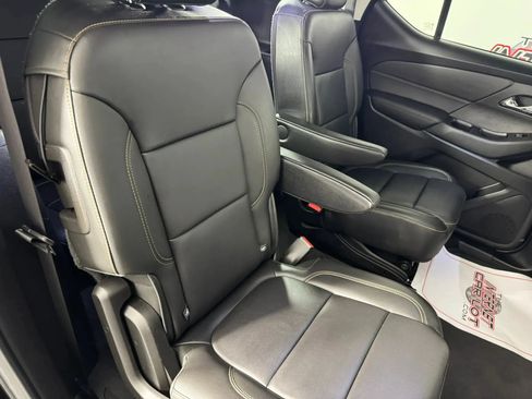 Used 2019 Chevrolet Traverse LT w/ LT Premium Package AWD/4WD image 40