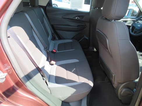Used 2023 Chevrolet TrailBlazer LS AWD/4WD image 10