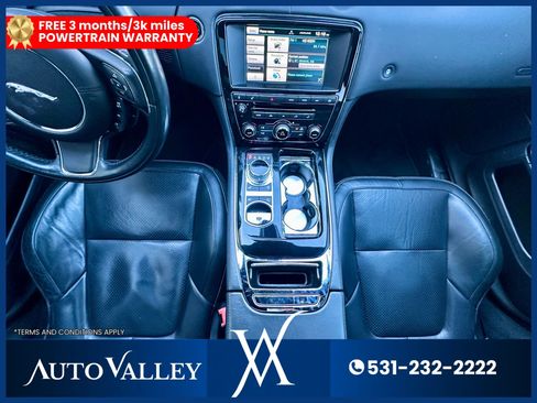 Used 2015 Jaguar XJ AWD image 37