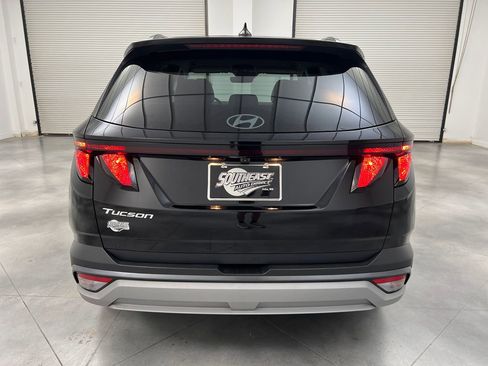 Used 2025 Hyundai Tucson SEL FWD image 6