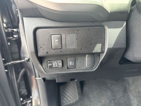 Used 2023 Toyota Tacoma SR5 w/ Technology Package AWD/4WD image 12