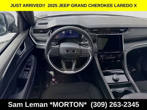 New 2025 Jeep Grand Cherokee Laredo X w/ Luxury Tech Group I image 22
