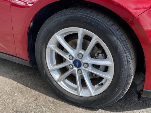 Used 2017 Ford Focus SE FWD image 24