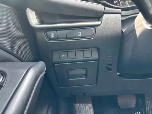 Used 2023 MAZDA MAZDA3 s FWD image 21
