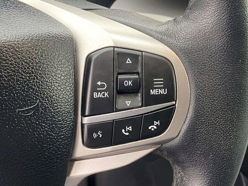 Used 2024 Ford Explorer XLT AWD/4WD image 20