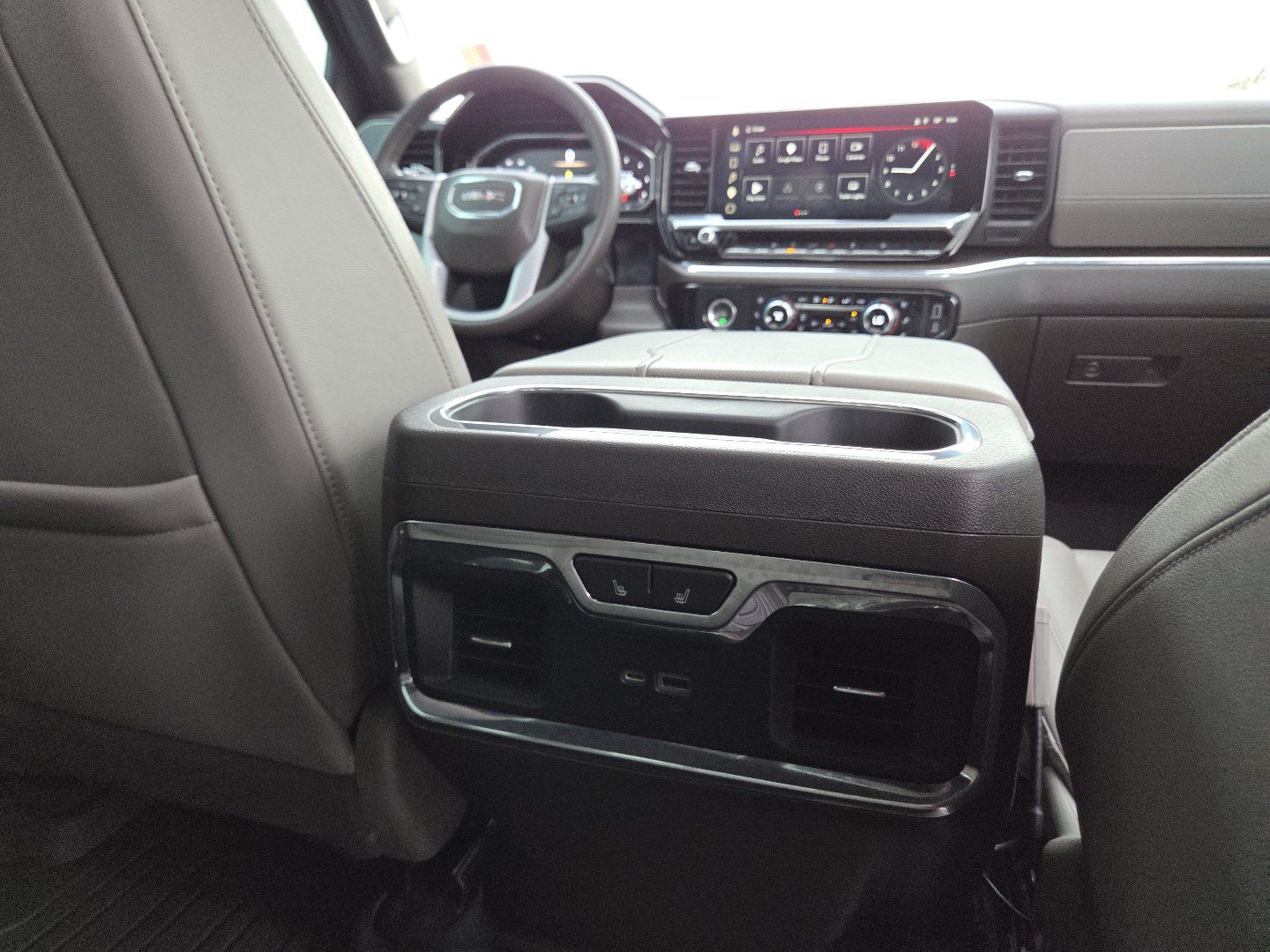 Used 2023 GMC Sierra 1500 SLT AWD/4WD image 26