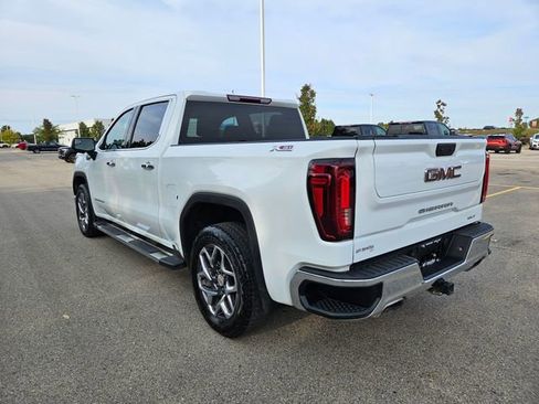 Used 2022 GMC Sierra 1500 SLT w/ X31 Off-Road Package image 5
