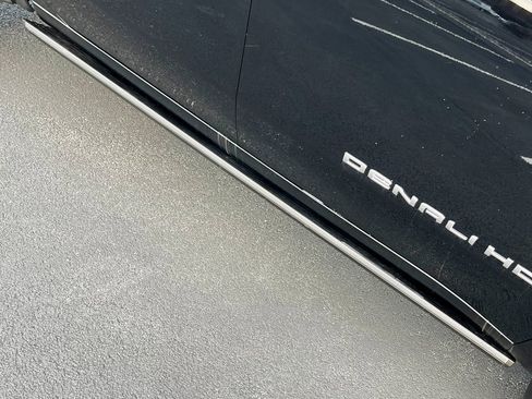 Used 2025 GMC Sierra 3500 Denali Ultimate image 20