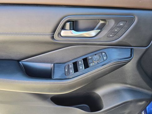 Certified 2023 Nissan Rogue SL w/ SL Premium Package FWD image 22