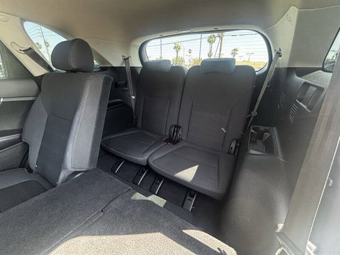 Used 2018 Kia Sorento LX w/ LX V6 Convenience Package image 26