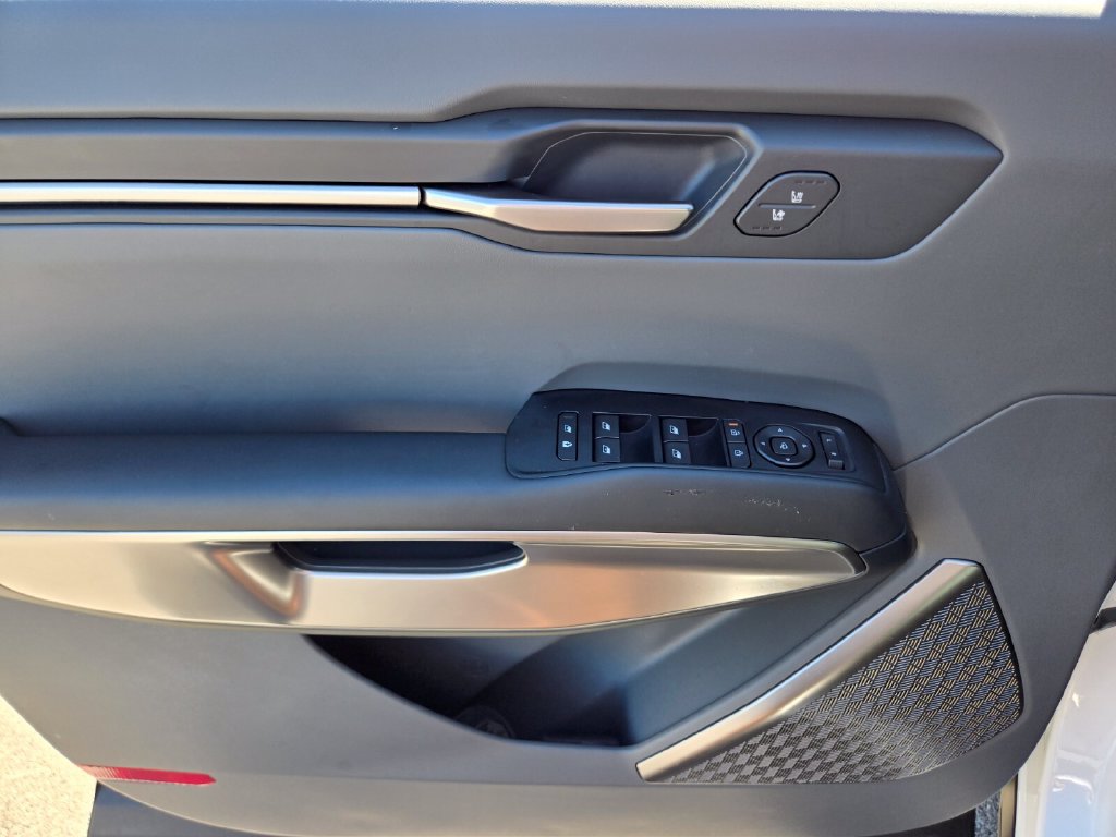 Used 2026 Kia EV9 Light RWD image 19