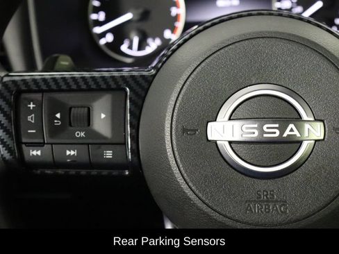 Used 2023 Nissan Rogue SV FWD image 8