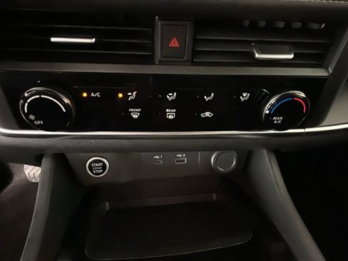 Used 2023 Nissan Rogue S AWD/4WD image 26