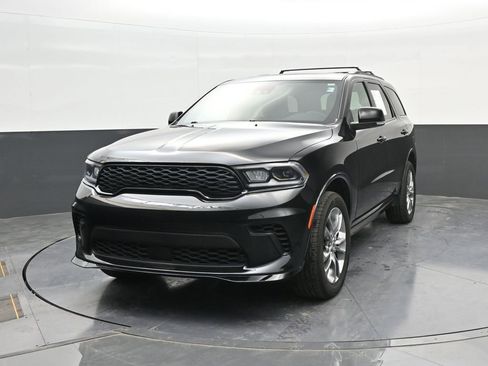 Used 2024 Dodge Durango GT AWD/4WD image 3