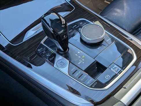 Used 2019 BMW X5 xDrive40i w/ Executive Package image 12