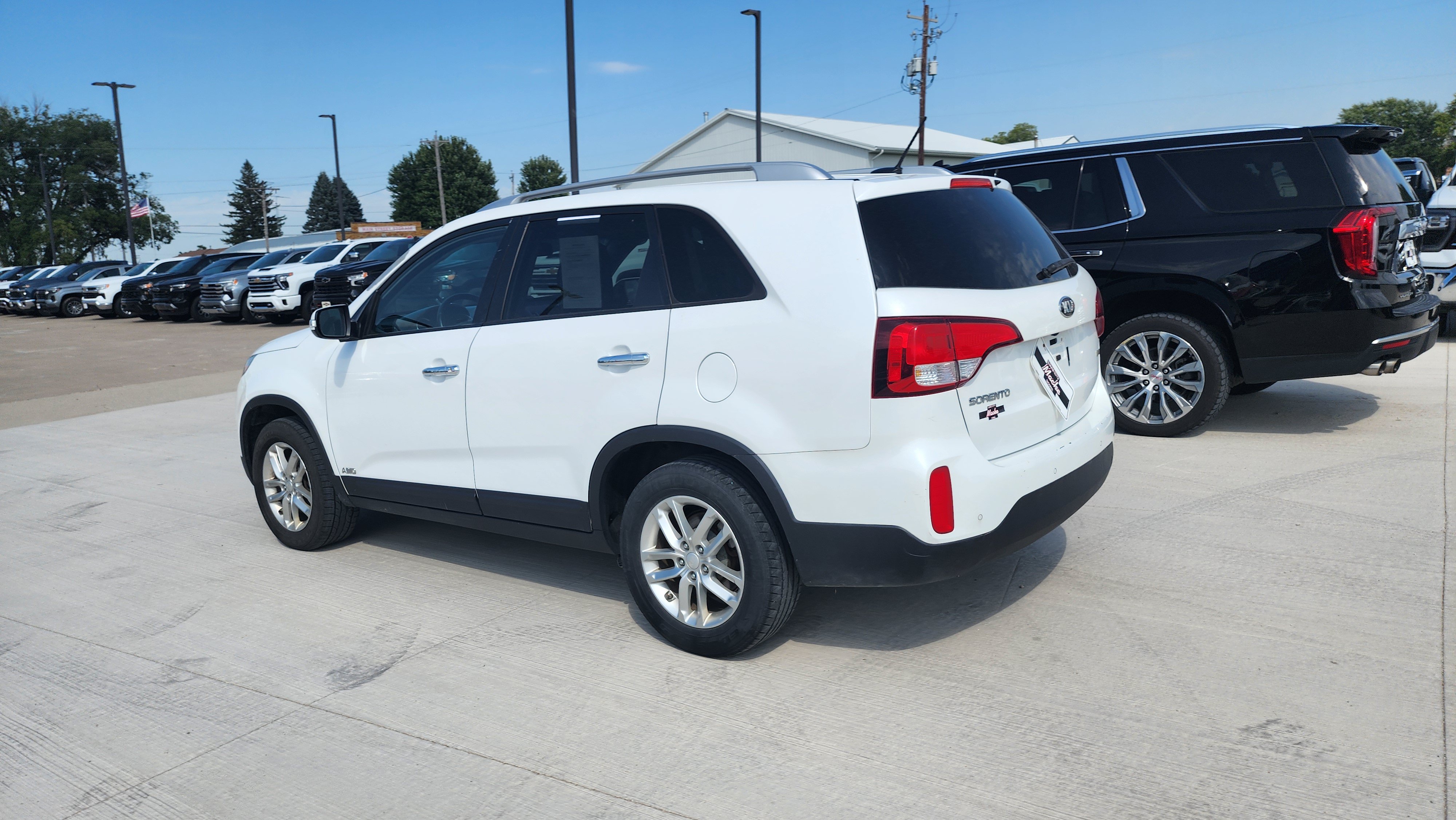 Used 2014 Kia Sorento LX AWD/4WD image 3