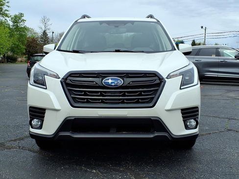 Used 2023 Subaru Forester Premium AWD/4WD image 2