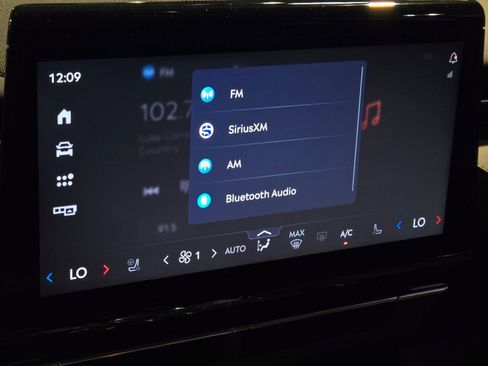 New 2026 Lincoln Nautilus Premier AWD/4WD image 25