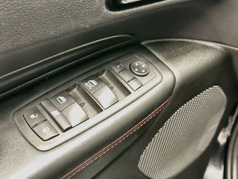Used 2025 Dodge Durango GT AWD/4WD image 15